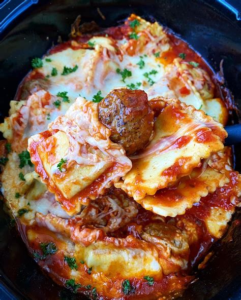 Crockpot Ravioli Meatball Casserole | Recipe | Crockpot ravioli ...