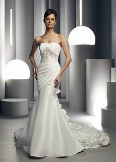 White Wedding Dress by White Wedding Dresses Hairstyles And Fashion White Wedding Dress