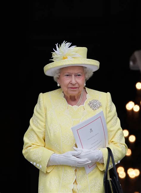 粉红指甲油芭蕾舞鞋 英国女王最爱 | 新闻