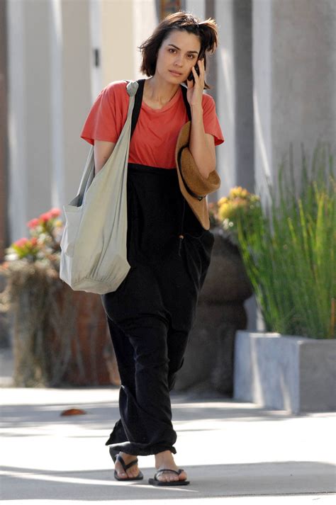 Shannyn Sossamon's feet