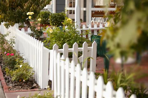 Large Yard Fence 的图像结果