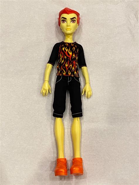 Monster High doll G1 Boy Ghoul Fair_Heath Burns_Outfit Clothes Shoes ...