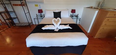 STAMPS OF STANLEY (Tasmania) - Villa Reviews, Photos, Rate Comparison ...