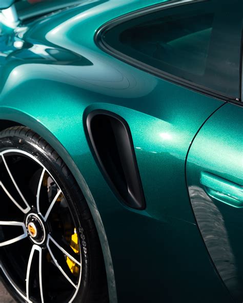 Porsche Racing Green Metallic - Porsche 911 Turbo S (992) - carpaints.co