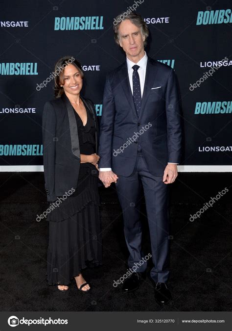 Los Angeles Usa December 2019 Sam Rayfield Roach Susanna Hoffs — Stock ...