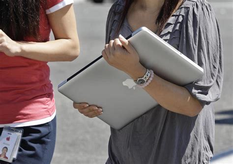 Mac OS vs Windows 10 的图像结果