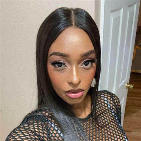 Nnenna - ESOL teacher - ₹1289/h