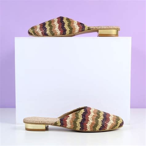 Buy Ethnic Footwear for Women Online in India - Page 5
