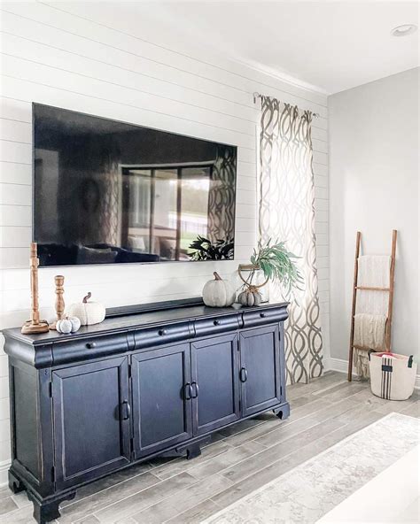 31 Shiplap TV Wall Ideas to Revolutionize Your Space