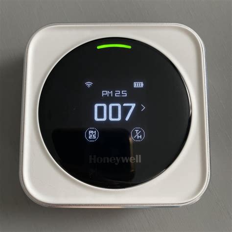 Монитор качества воздуха Honeywell HAQ – купить в Москве, цена 7 500 ...