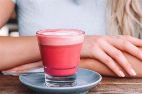 9 Superfoods That Every Woman Needs – Naturally Yours