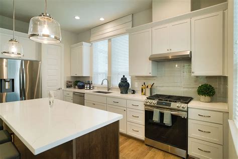 The Corner at Buffalo Pointe