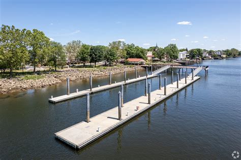 Snyder-Girotti Elementary School in Bristol, PA - Homes.com