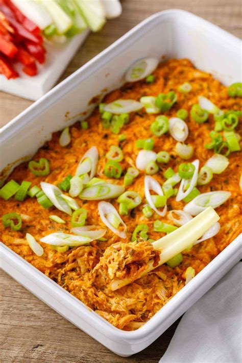 Paleo Buffalo Chicken Dip Recipe (Quick and Easy) - Paleo Grubs