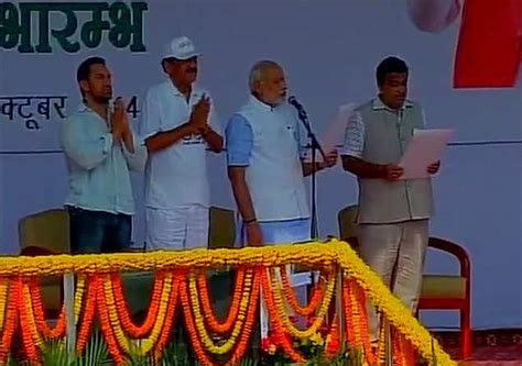 Modi invites celebrities to join his campaign