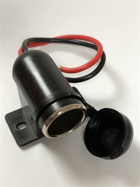 12 Volt Cigarette Lighter Socket - Female - VRATVARK