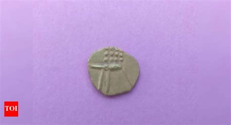 Keeladi excavations: Gold coin unearthed | Chennai News - Times of India