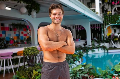 Love Island USA's TJ on Iris Moving on With Pepe | Us Weekly
