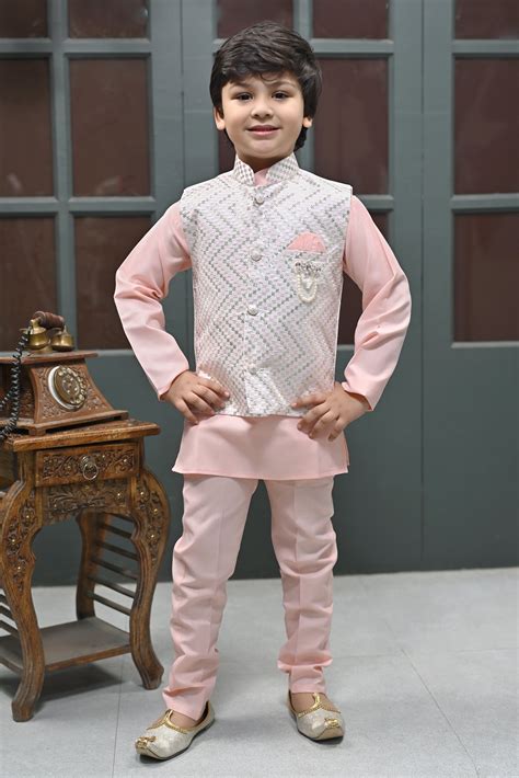 Boys Zigzag Embroidered Sequinned Waistcoat with Solid Kurta Pajama Se ...