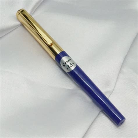 Pilot 17G Blue Color Body and Gold Cap Medium Tipped Fine SSF Eye ...