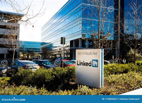 Sunnyvale, CA, USA - Feb. 1, 2018: Building of a LinkedIn Corporation Office Editorial Stock ...
