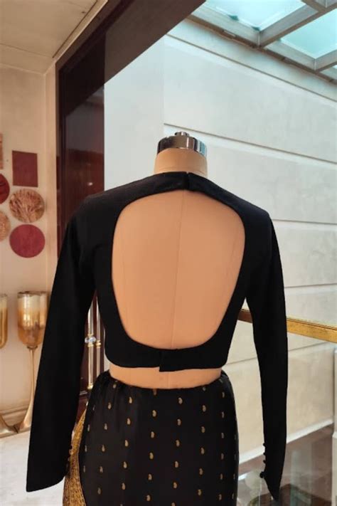 Sabyasachi Black & Gold Saree Set – Kuro