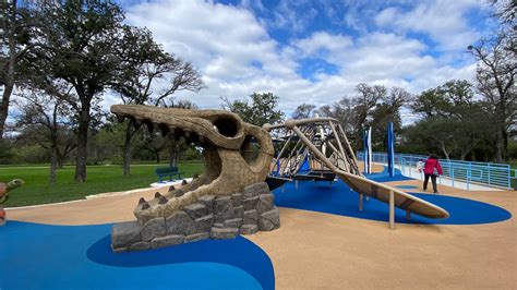 Southeast Metro Park playground wins excellence award | kvue.com