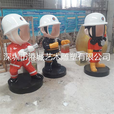 小区趣味互动卡通消防员公仔玻璃钢雕像合照摆件批发厂_深圳港城雕塑-站酷ZCOOL