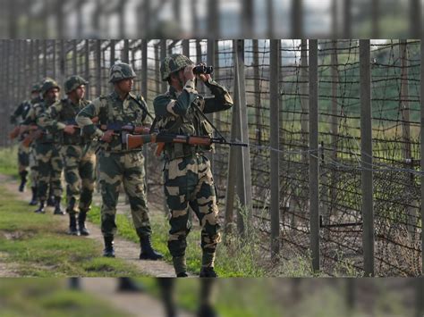 Indo-Russia Weapons Deal: India to receive first batch of AK-203 ...