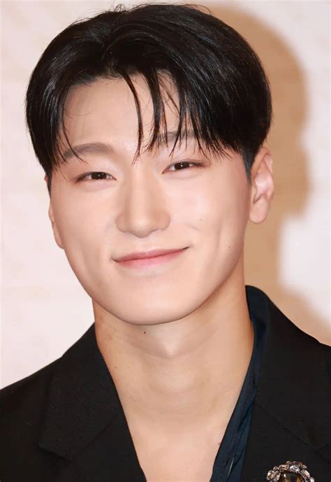 ATEEZ Members Profile: Names, Ages, Birthdays, And Heights