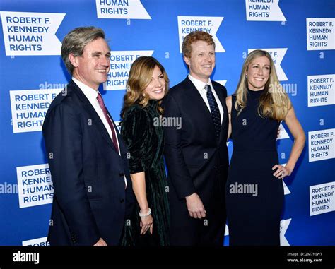 Matthew Rauch Kennedy, left, and wife Katherine Lee Manning pose with ...