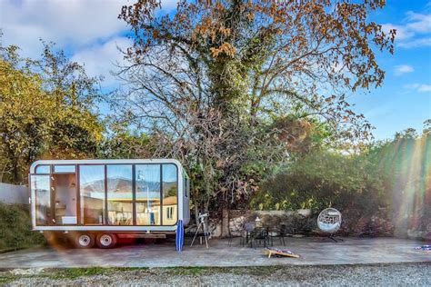 LAs Coolest Micro Glass Mansion Hidden Gem - Tiny houses for Rent in ...
