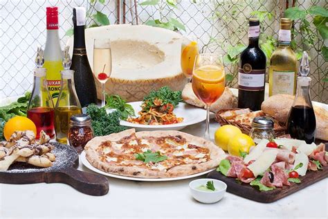 Date Night? Grab A Free Bottle Of Wine And A Meal For INR 674 | LBB