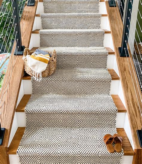 Jute Carpet Stair Runners How To Fit A DIY Stair Runner On Corner