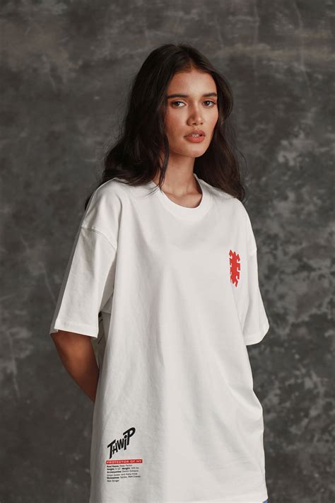 Spider-Man Oversized T-shirt - Superhero Style & Cozy Fit