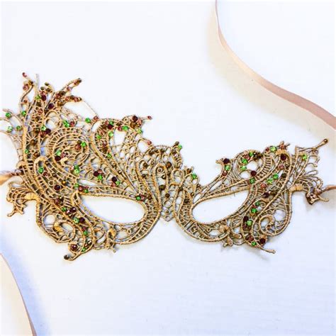 Full Rhinestone Mask Tutorial 的图像结果