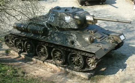 苏联T34坦克对比德国黑豹坦克，到底谁才是二战最强中型坦克？ – 旧时光