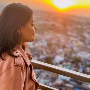 Ayesha - Biology teacher in Nagpur - ₹735/h