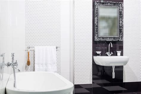 Designing a Smart and Stylish 6x7 Bathroom Layout