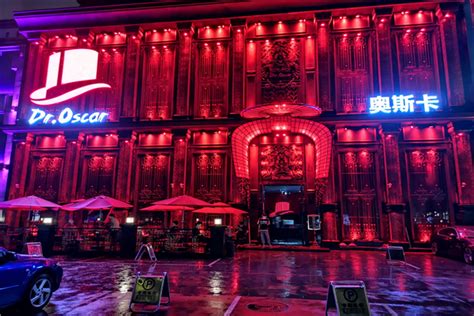 郑州吃饭酒吧排行榜前十，郑州哪里有那种在巷子里安静的酒吧又很少人知道的