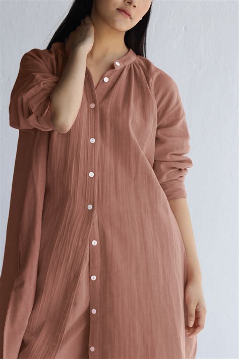 Bailey Relaxed Tunic : Dust Peach – OZiSS