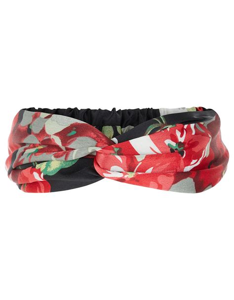 The Grazia Girl's guide to gifting this Christmas | Grazia India