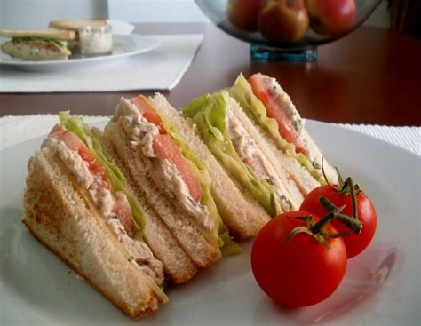 Los Antojos de Clara: Sándwich de pollo