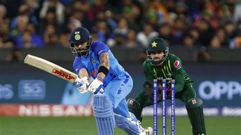 IND vs PAK, T20 World Cup: Virat Kohli powers India to victory in ...