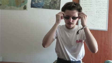 Getting Dressed Youtube.com 的图像结果