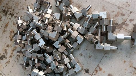 SS Connectors - AK Steel (India)