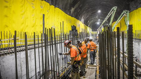 Construction Industry 的图像结果