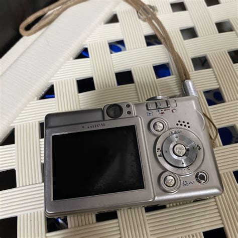 Canon Powershot SD400 (With free UNTESTED Nikon Nuvis S) on Carousell