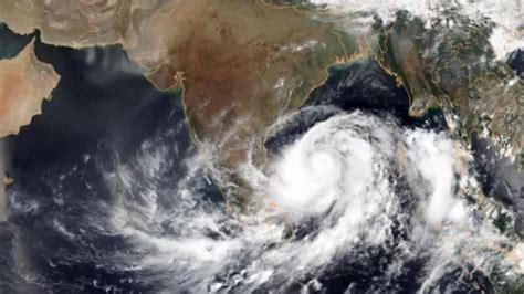 Cyclone Mocha intensifies into severe cyclonic storm; NDRF teams arrive ...