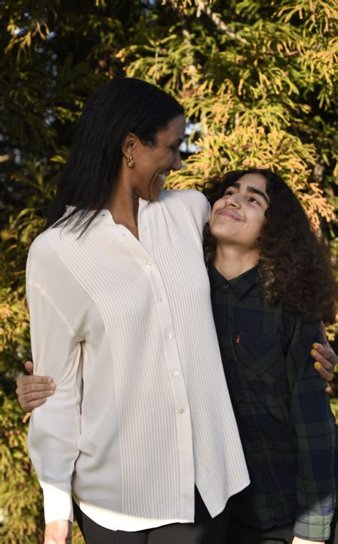 Meet Dionne - Dionne Foster